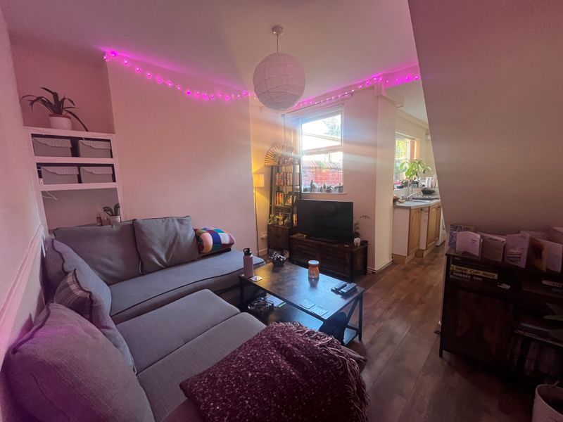 Property photo 2 of 6 Photo 6