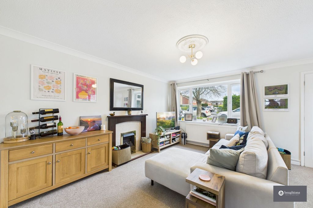 Property photo 3 of 20