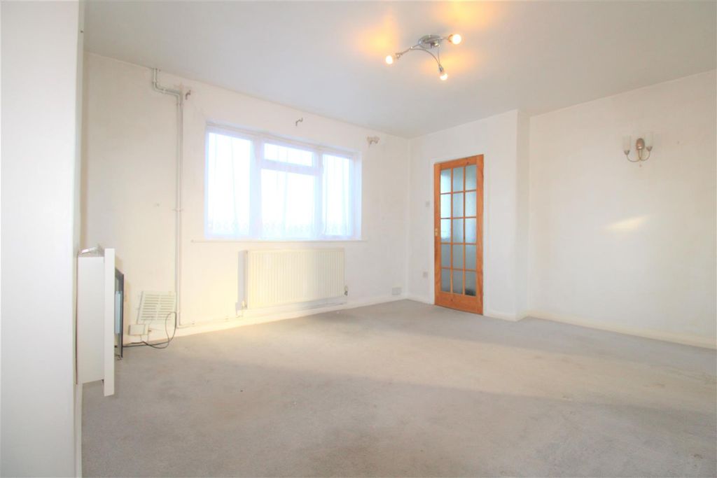 Property photo 3 of 9 Img_2559.Jpg