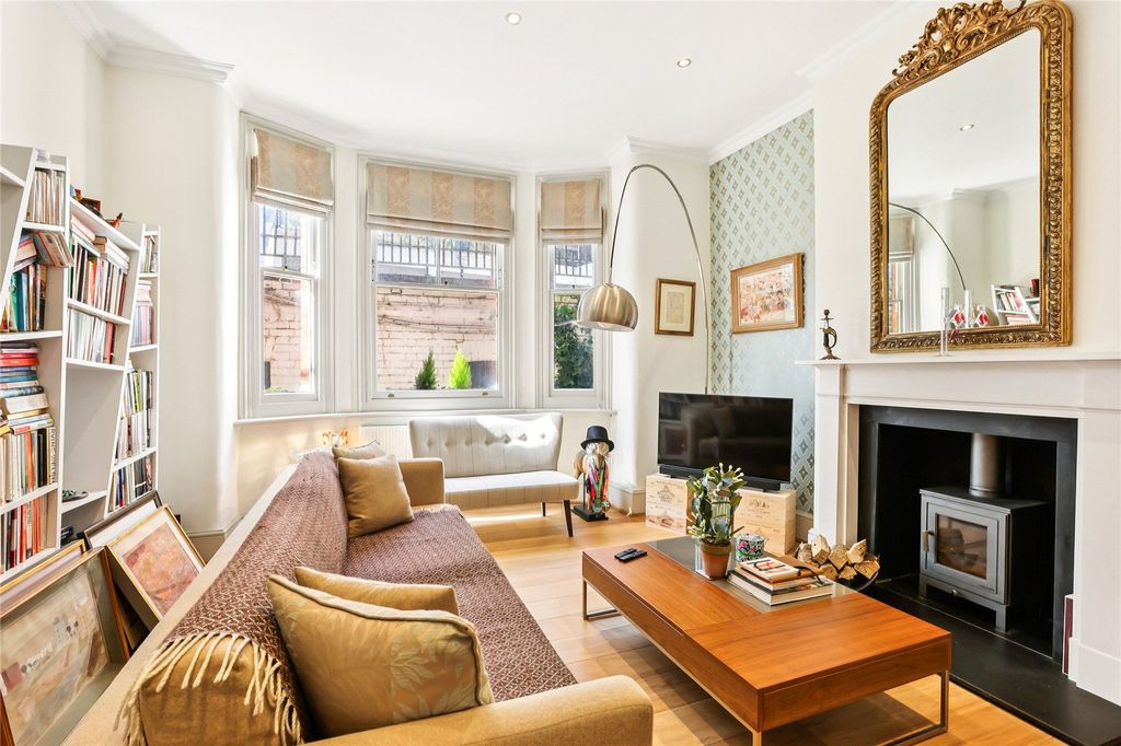 Property photo 3 of 17 Reception Room