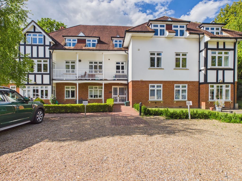 Property photo 1 of 10 External