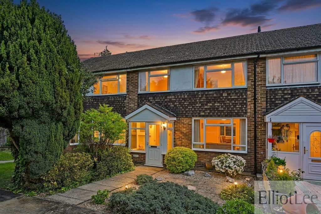 Property photo 1 of 11