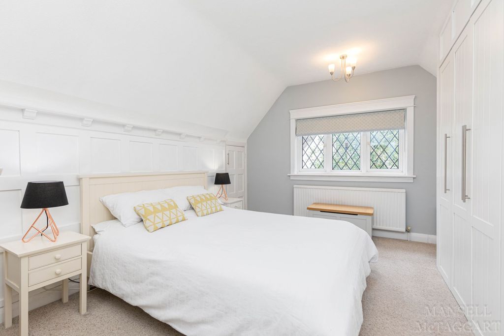 Additional image 15 of 4 bed detached house for saleMount Close, Crawley RH10