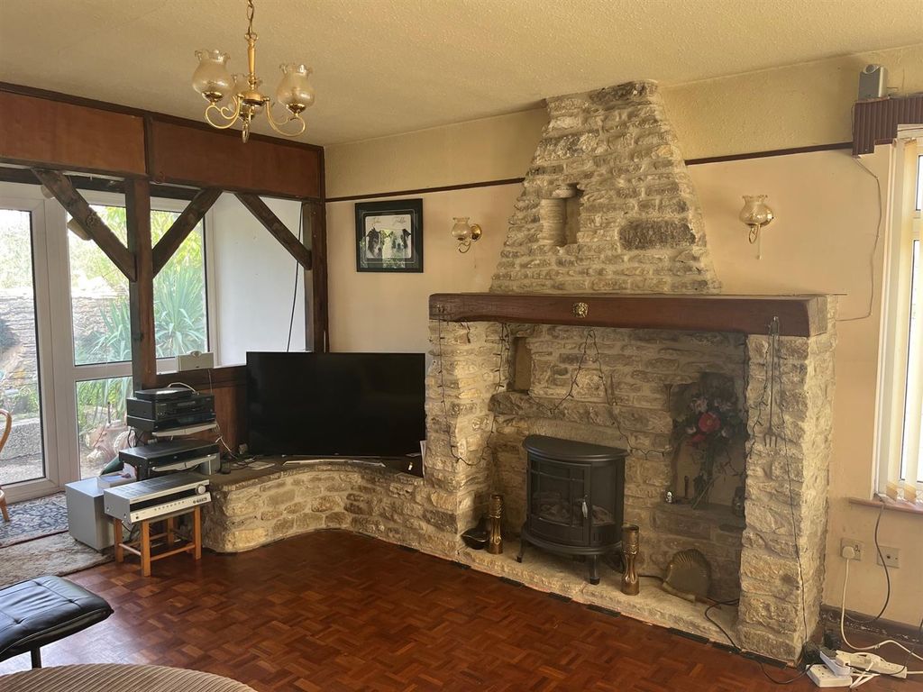 Property photo 3 of 17 4154 Lounge Fireplace.Jpg