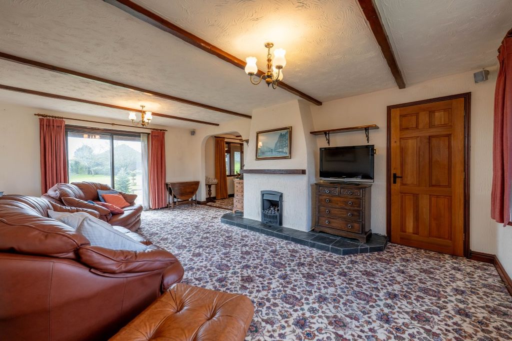 Property photo 3 of 29