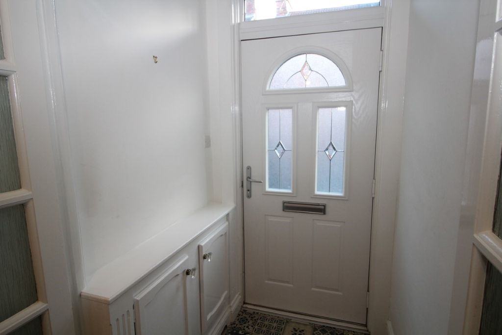 Property photo 2 of 14 Entrance