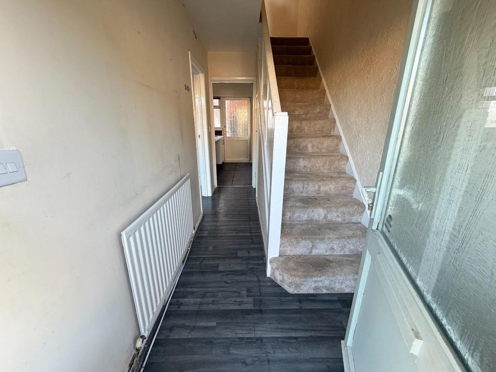 Property photo 2 of 13 Hall