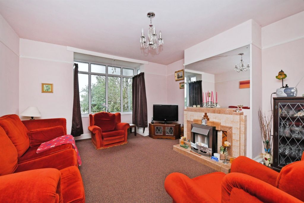 Property photo 2 of 25