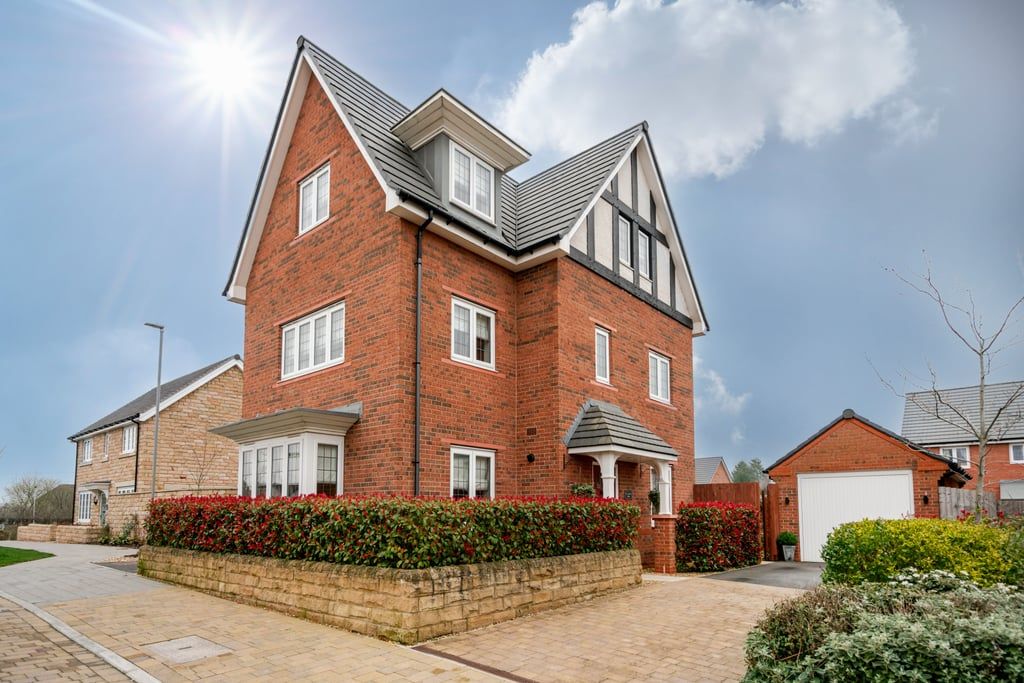 Property photo 1 of 30