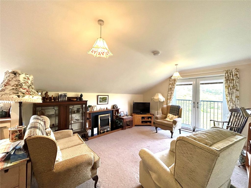 Property photo 3 of 14 Living Room