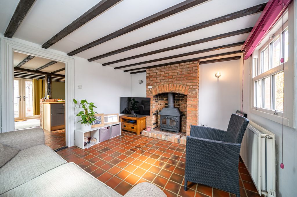 Property photo 2 of 17 40-World_S-End-Lane-09237 - Copy