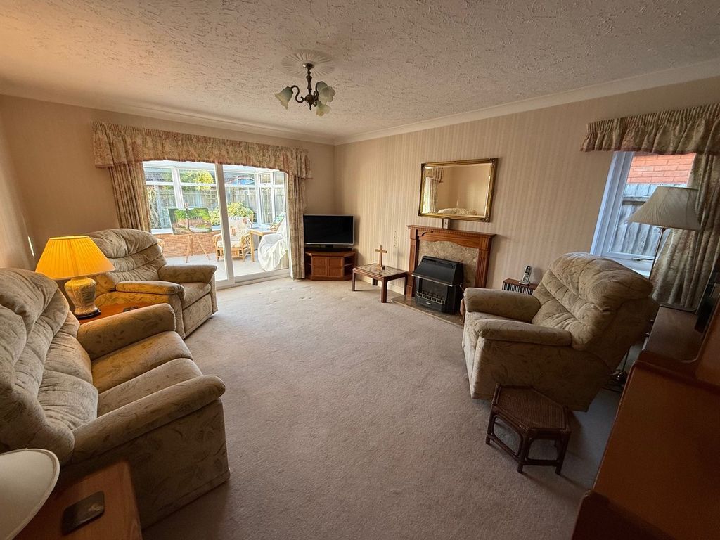 Property photo 3 of 14