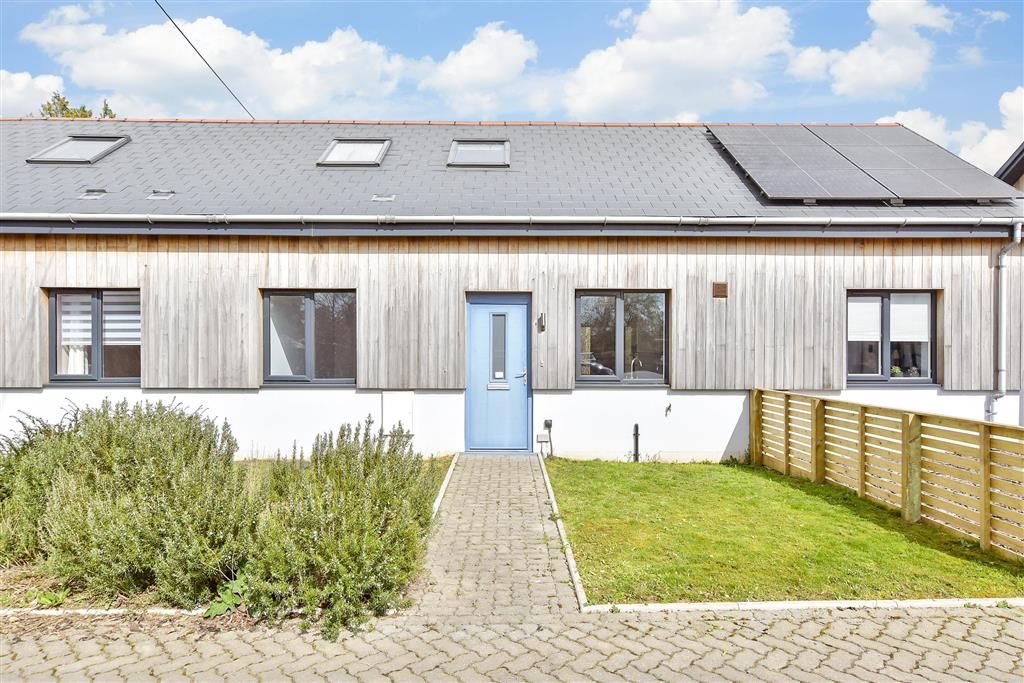 Property photo 1 of 10 External (Web)