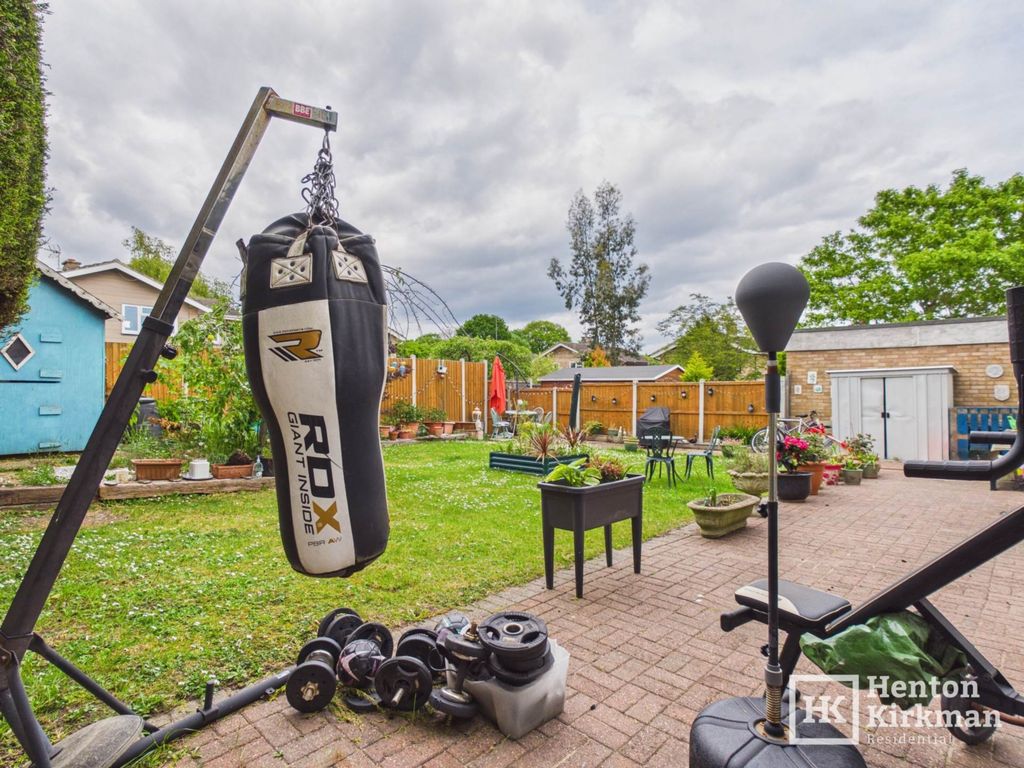 Property photo 3 of 24