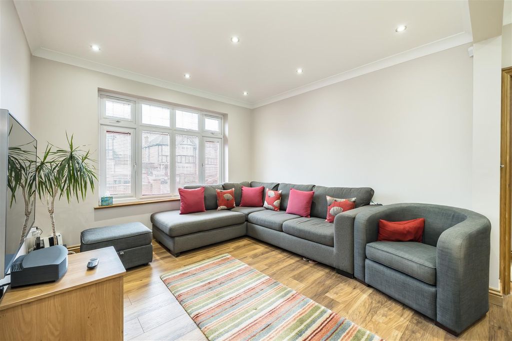 Property photo 3 of 13 _Agp5302.Jpg