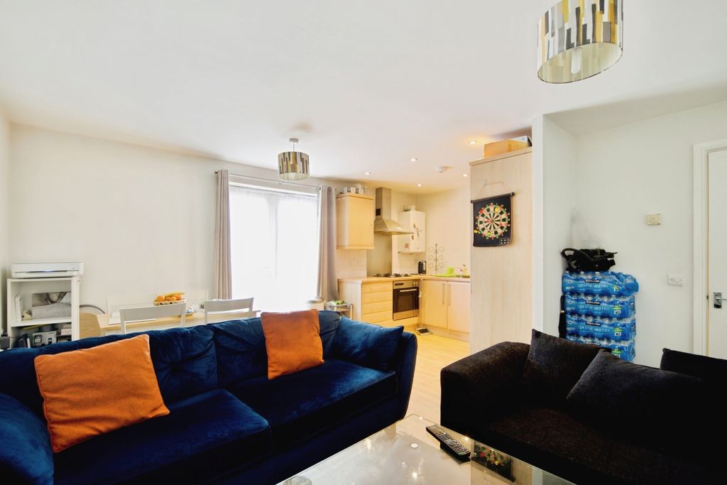 Property photo 2 of 8 Pbox-Img.Jpg