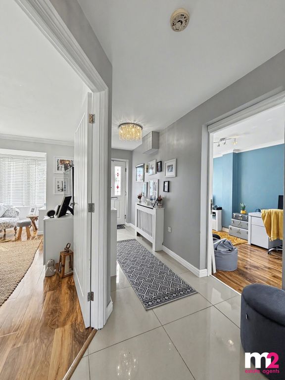 Property photo 3 of 22