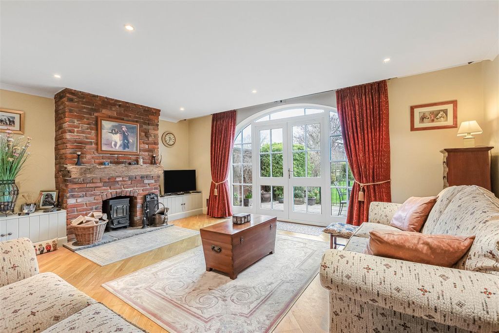 Property photo 3 of 36 16_72644.Jpg