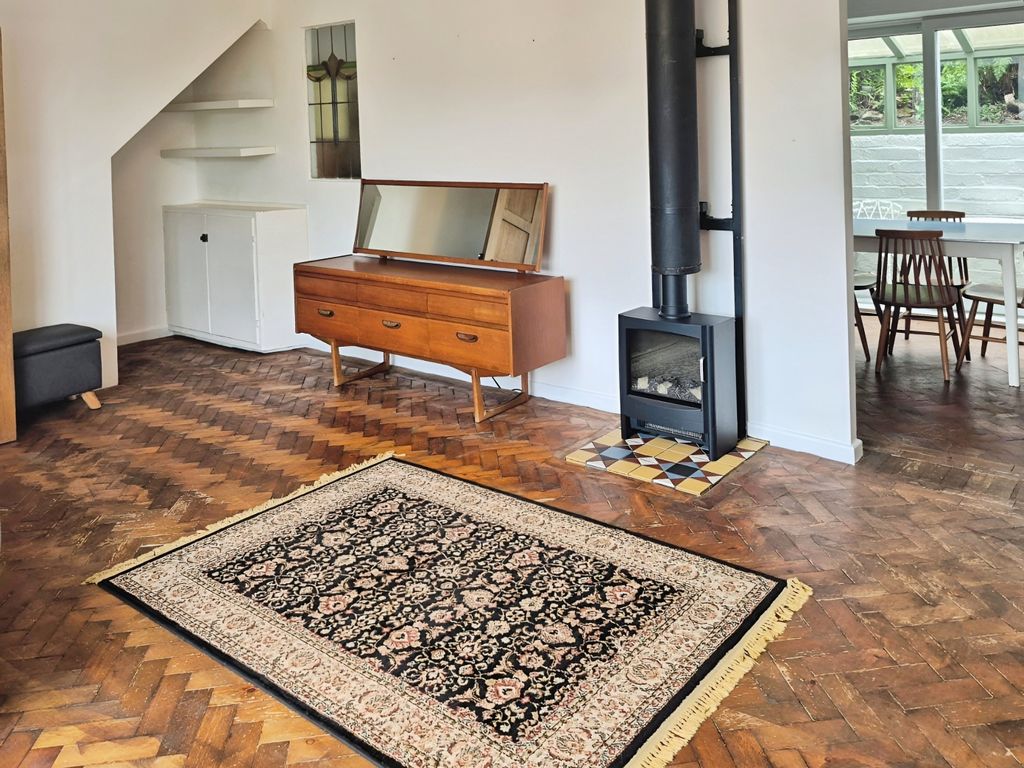 Property photo 3 of 17 Living Room