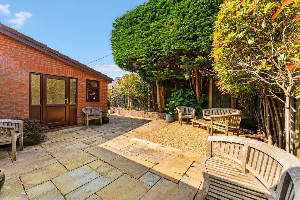 Property photo 2 of 19 4 The Orchards-11