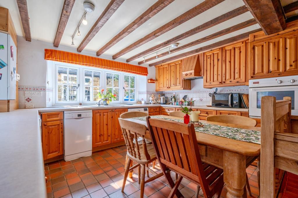 Property photo 2 of 20 Kitchen