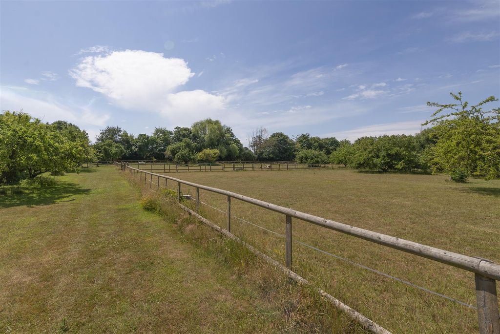 Property photo 2 of 35 02