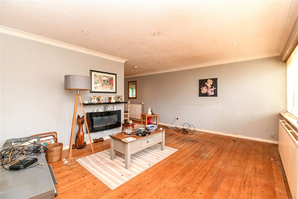 Property photo 2 of 16 Picture No. 02