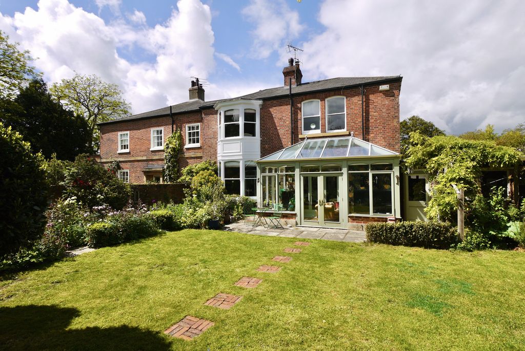 Additional image 39 of 4 bed semi-detached house for saleSunderland Street, Tickhill, Doncaster DN11
