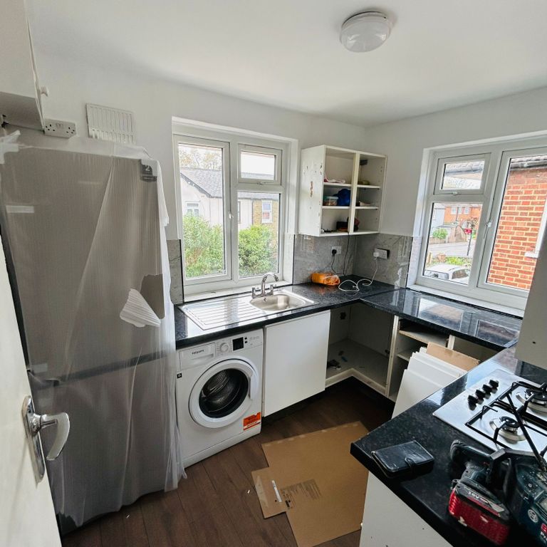 Property photo 2 of 6 Gallery