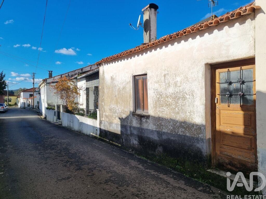 Property photo 2 of 38