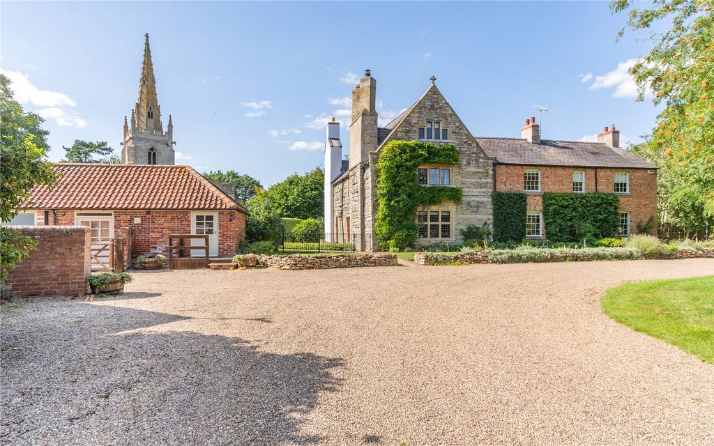 Property photo 1 of 28 Front Elevation