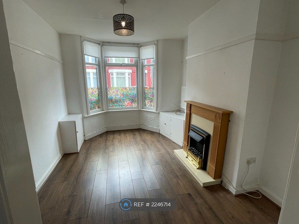 Property photo 3 of 12