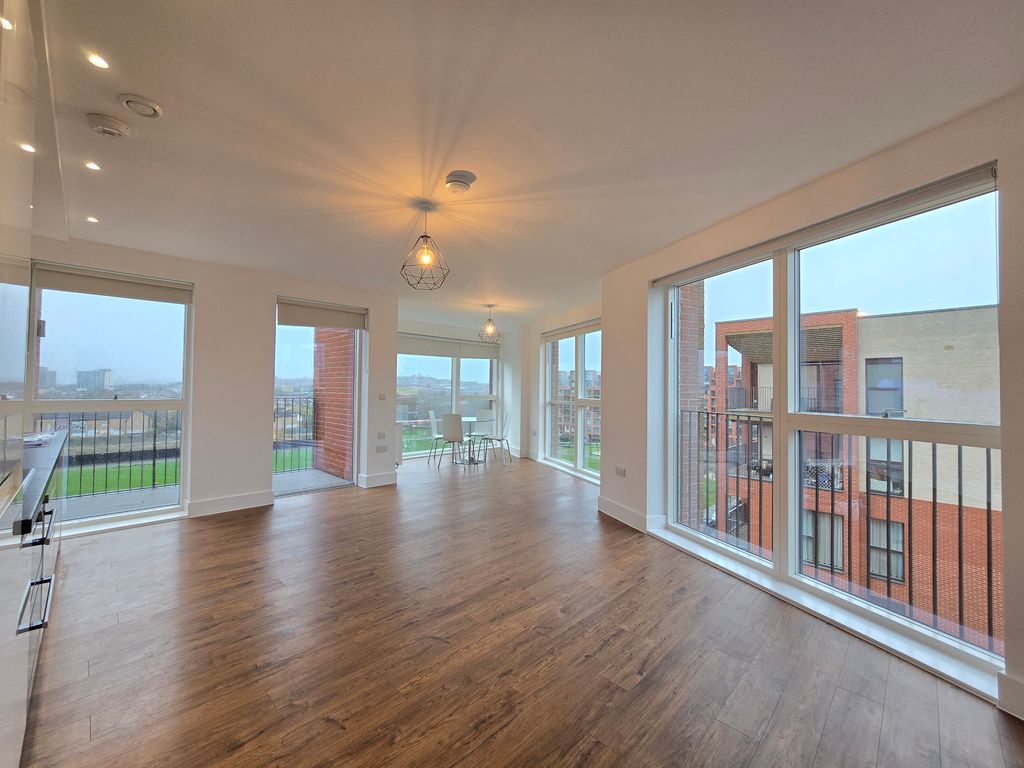 Property photo 2 of 6