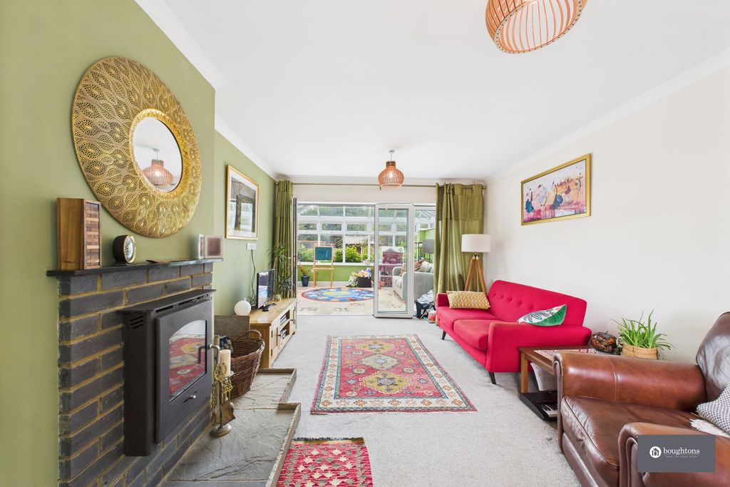 Property photo 2 of 41