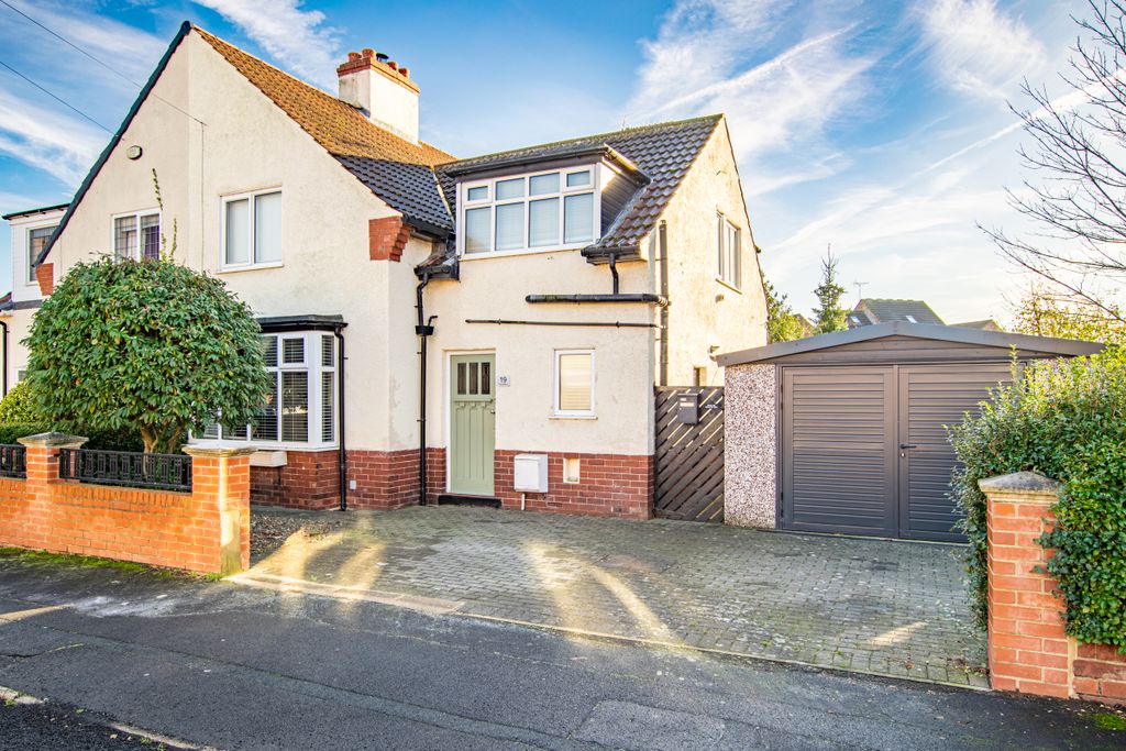 Property photo 1 of 30 Front