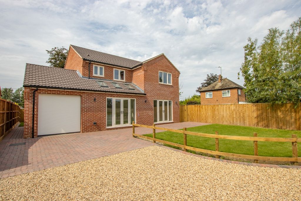 Property photo 1 of 25 4462450