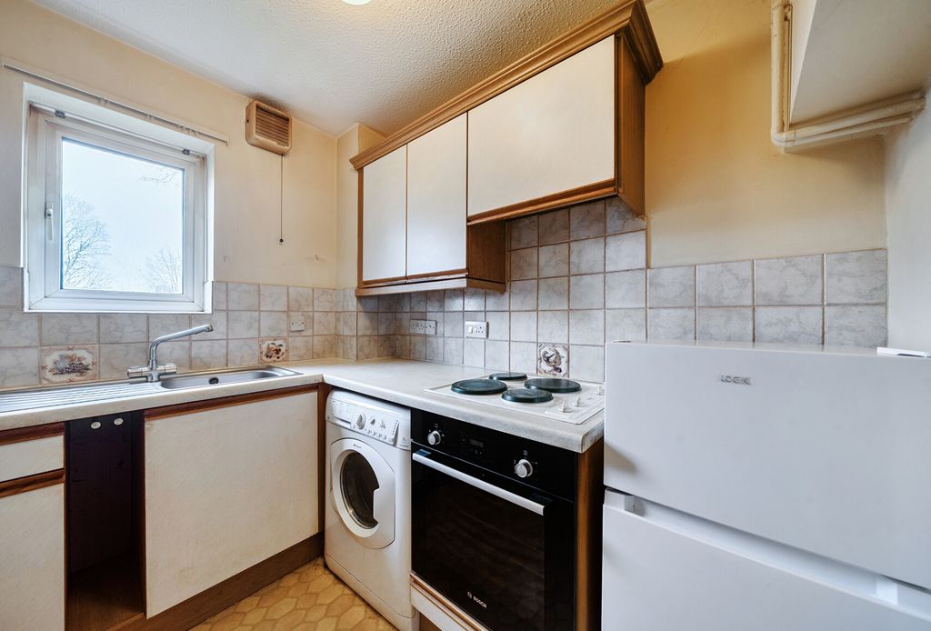 Property photo 3 of 21 1405134-11-69846E...