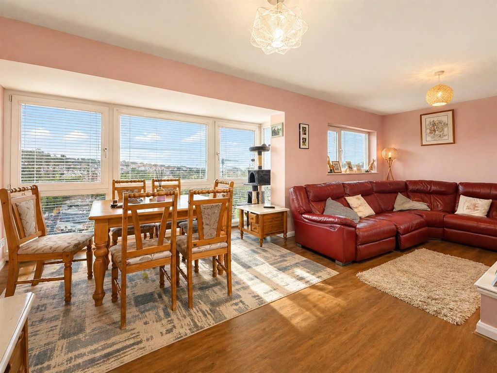 Property photo 3 of 22 Living Room.Png