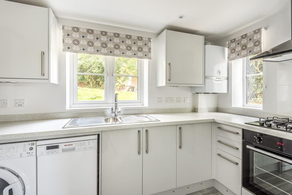 Property photo 3 of 9 Kitchen