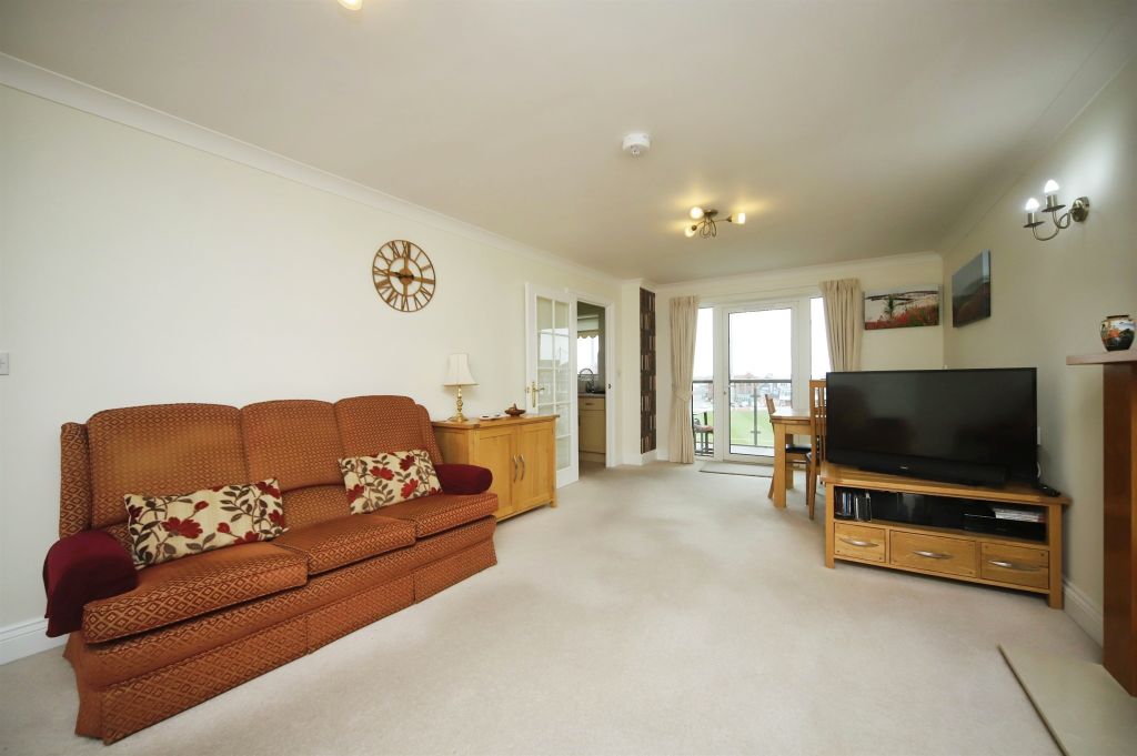 Property photo 3 of 16