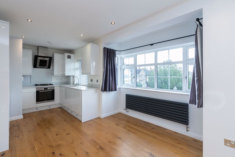 Property photo 2 of 12 Ivy Gate Professional Photography