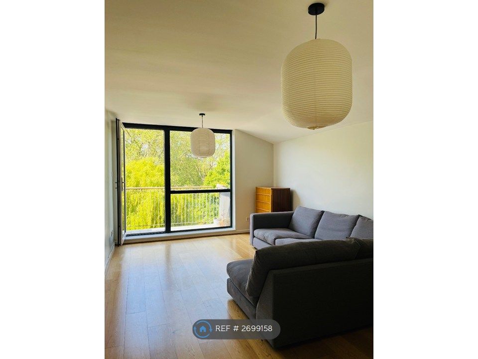 Property photo 1 of 13 Separate Lounge