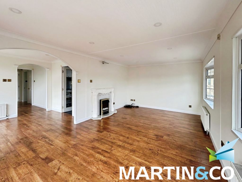 Property photo 3 of 24 5Ff699Bc-Whatsapp 20Image 202026-03-23 20At 2012.2