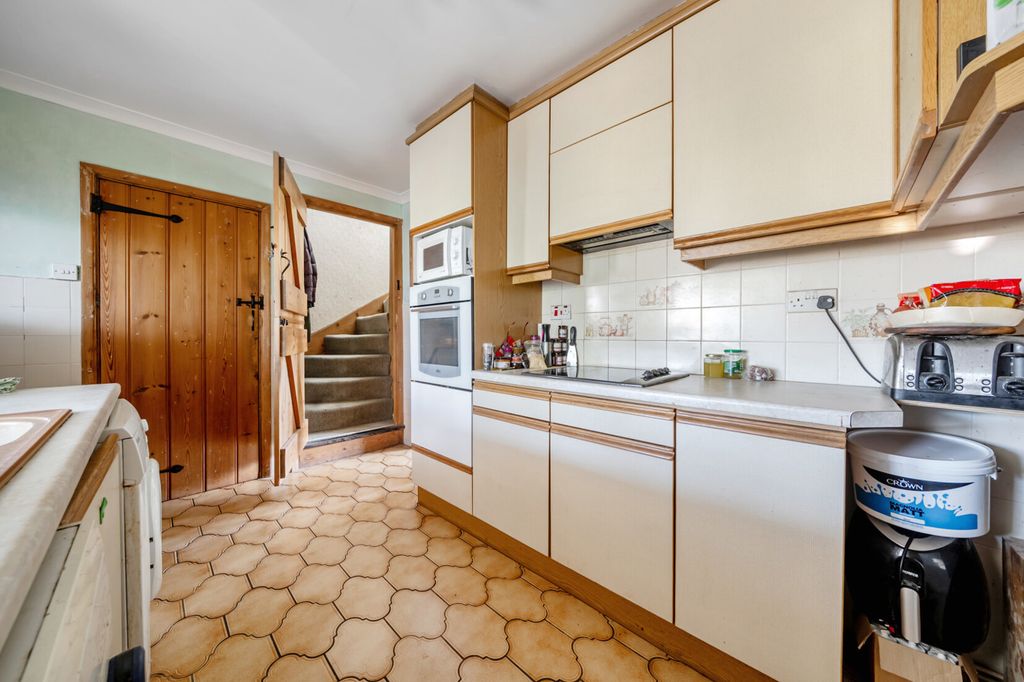 Property photo 2 of 23 Kitchen