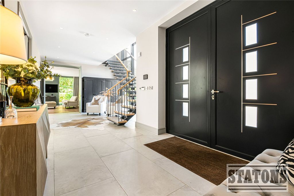 Property photo 3 of 27 Picture No. 84