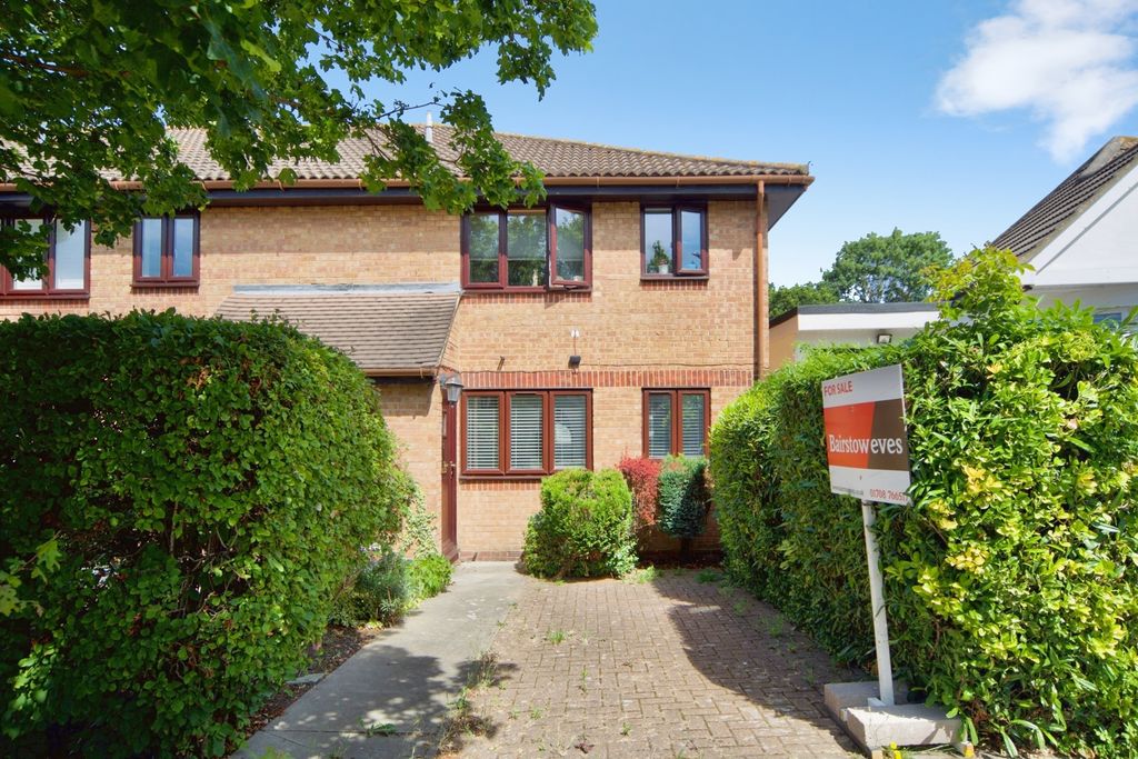 Property photo 1 of 11 Pbox-Img.Jpg