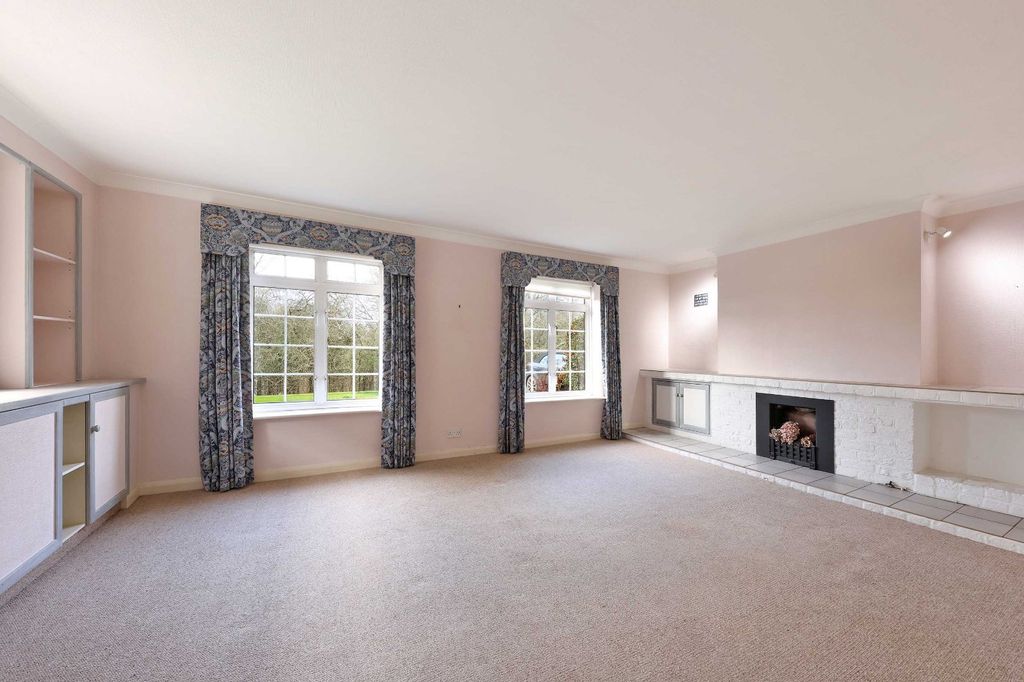 Property photo 2 of 15 Picture No. 10