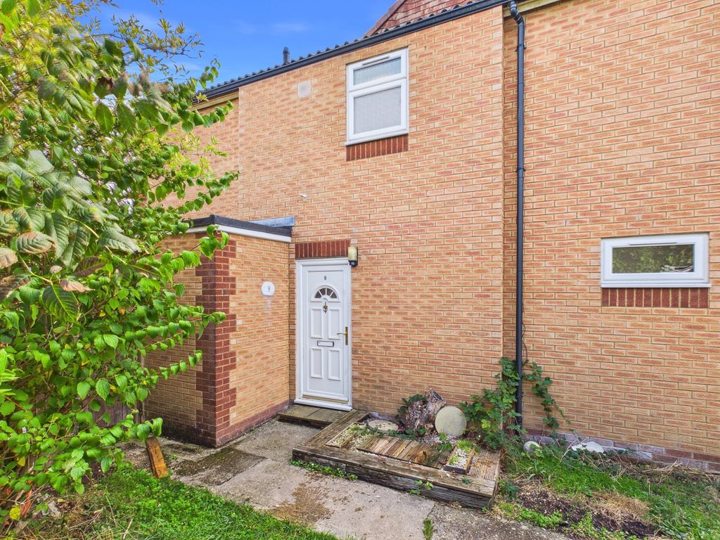 Property photo 2 of 8 Cam01338G0-Pr0205-Still003