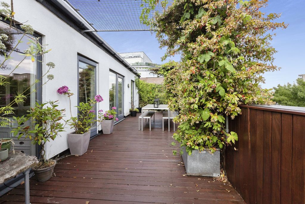 Property photo 3 of 20 3