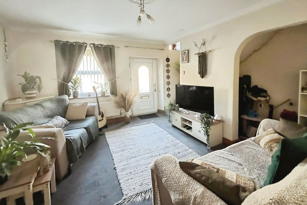 Property photo 2 of 8 Living Room